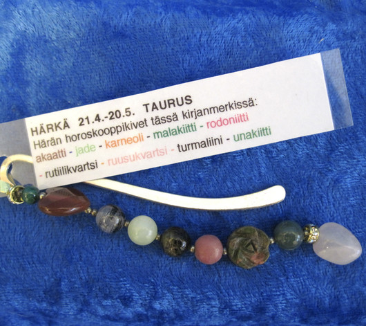Kirjanmerkki HÄRKÄ TAURUS onnenkivet