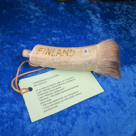 Poronsarvijauhetta poronsarvessa, karvatupsu poronkarvasomisteena