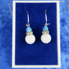 Korvakorut lumikvartsi ja magnesiitti