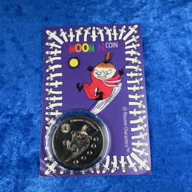 Muumi keräilyraha Pikku Myy on Swarowskin kristallein koristeltu