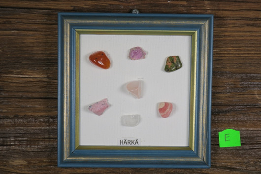 Taulu HÄRKÄ TAURUS  onnenkivet E