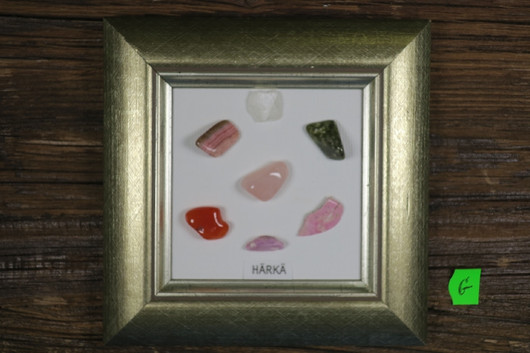 Taulu HÄRKÄ TAURUS  onnenkivet G