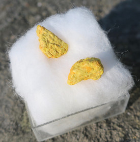 Orpimentti 2 kpl raaka S-koko, keskim alle 10mm auripigment  nro 37s13