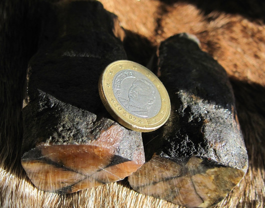 Kiastoliitti 6-7cm pitkä prisma 150-155g