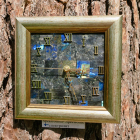 Seinäkello Spektroliitti mosaiikki kehyksellä 20x20cm nro54C