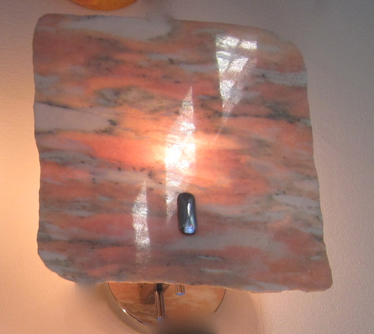 Kivilamppu marmoria, oranssi 25x25cm seinävalaisin