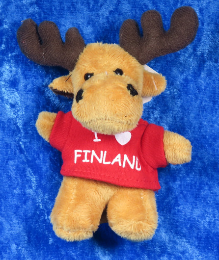 Magneetti-pehmolelu hirvi, seisova, punainen paita