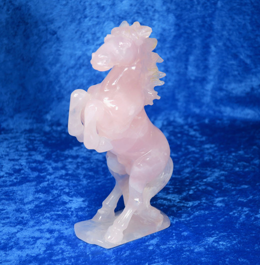 Veistos hevonen ruusukvartsi 16cm, 490g