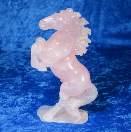 Veistos hevonen ruusukvartsi 16cm, 490g