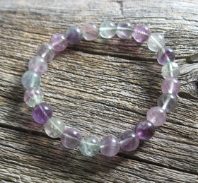 Rannekoru fluoriitti 8mm joustavassa silikoninauhassa