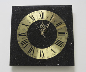 Seinäkello Gabro kimalteleva 30x30cm kullanvärinen numerogrengas 348-B