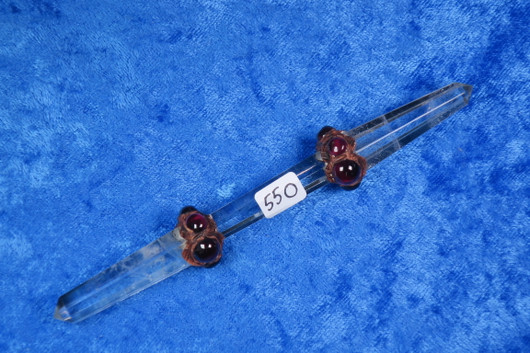 Chakrahoitosauva juurichakra, peruschakra almandiini granaatti