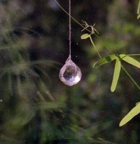 Kristallilasipallo 2cm viistehiottu ikkunaan tai korutarvikkeeksi