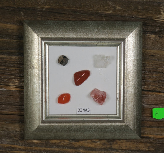 Taulu OINAS ARIES onnenkivet H