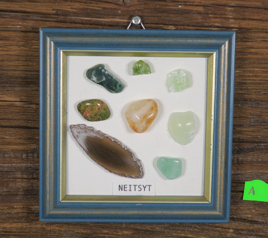 Taulu NEITSYT VIRGO onnenkivet A