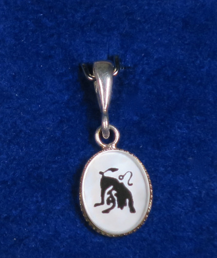 Riipus LEIJONA, LEO 925-hopea ja simpukka