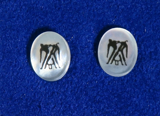 Nappikorvakorut KAKSOSET  GEMINI 925-hopea ja simpukka