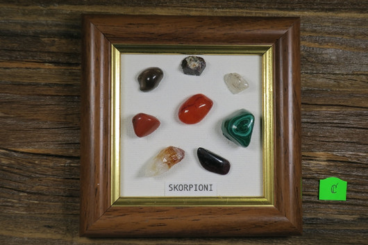 Taulu SKORPIONI SCORPIO  onnenkivet C