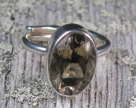 Hopeasormus savukvartsi viistehiottu kivi 10x14mm koko 18mm säädettävä