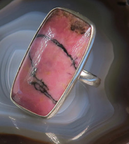 Hopeasormus rodoniitti 19mm, kulmikas kivi nro9