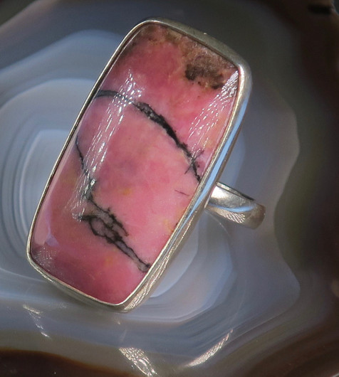 Hopeasormus rodoniitti 19mm, kulmikas kivi nro9