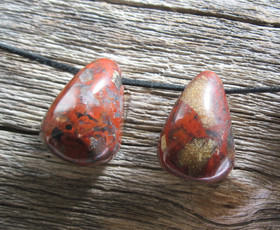 Riipus jaspisbreksia, porattu