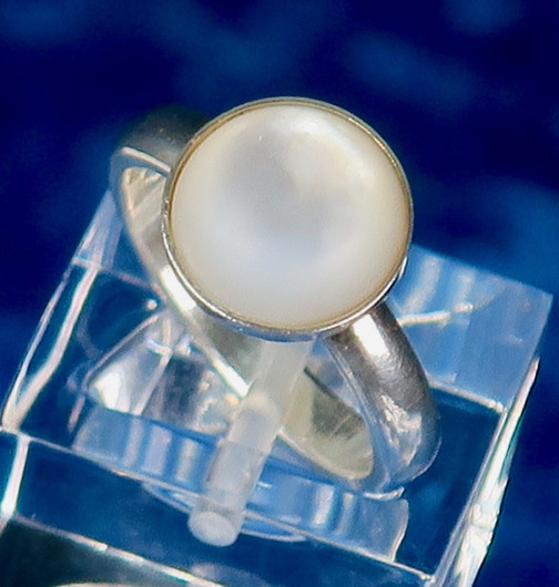 Hopeasormus helmiäinen 16.5mm