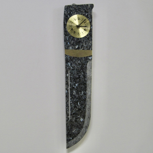 Seinäkello larvikiitti puukko iso kivikello 60cm