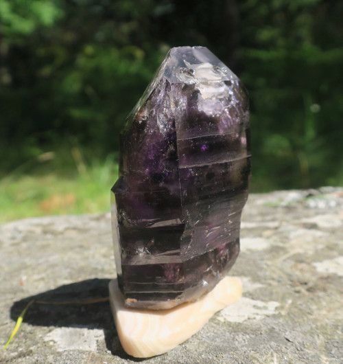 Ametistikide alustalla, vettä sisällä 278g  90mm