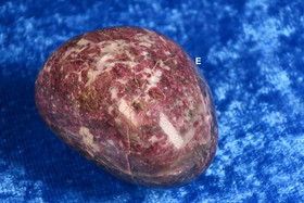 Rubelliitti rumpuhiottu  73g  nro E,D. Valitse