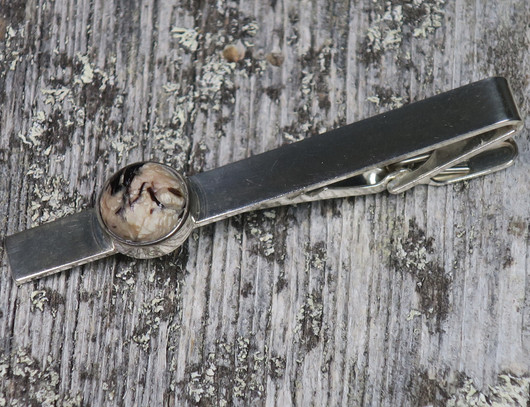 Solmioneula astrofylliitti pyöreä A