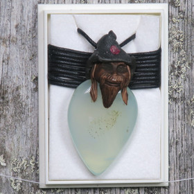 Riipus akaatti pisara piksihahmo, rubiini hatussa PIXIa