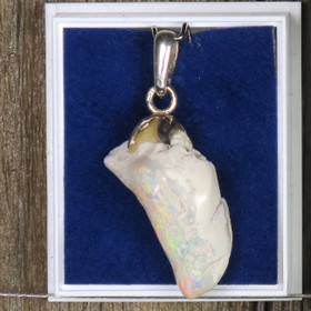 Riipus jalo-opaali valkoinen nroC Australia