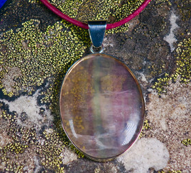 Hopeariipus fluoriitti 30x40mm kookas, ovaali 