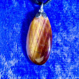 Riipus häränsilmä hiottu pisara 13x27mm  Australia