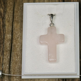 Riipus ruusukvartsi risti 25mm. nro2