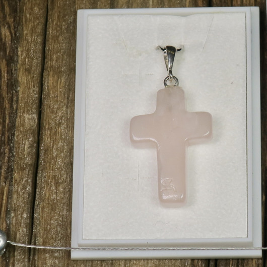 Riipus ruusukvartsi risti 25mm. nro2