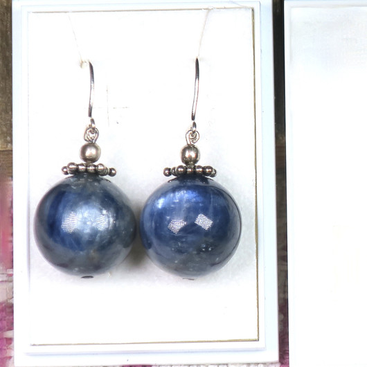 Korvakorut sininen kyaniitti isot 16mm, hopeatähti