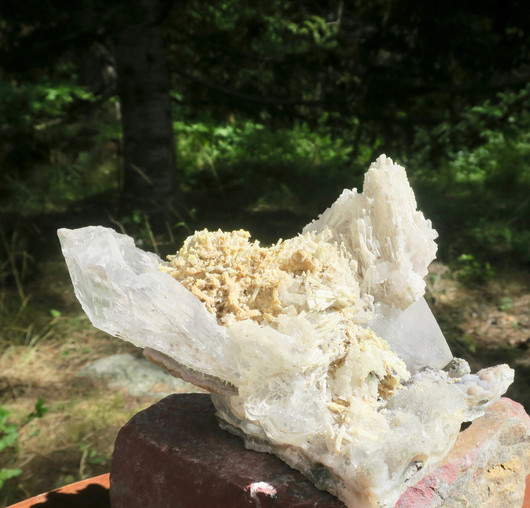 Kipsi iso keräilykivi 1,9kg koko 12x15x15cm