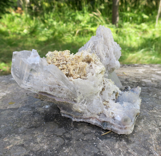 Kipsi iso keräilykivi 1,9kg koko 12x15x15cm