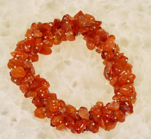 Rannekoru karneoli, paksu sipsi