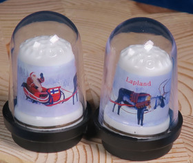 Sormustin joulupukki reessä ja poro, kullattu reuna