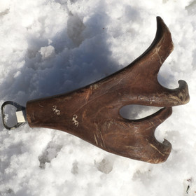 Pullonavaaja poronsarvi, kaiverrettu, iso nro8