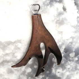 Pullonavaaja poronsarvi, kaiverrettu, iso nro8