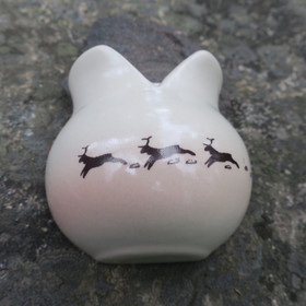 Seinämaljakko poron kuvia, keramiikkaa