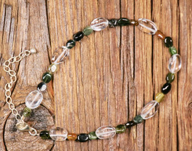 Rannekoru topaasi ja monivärinen turmaliini 19-24cm.TOPA1