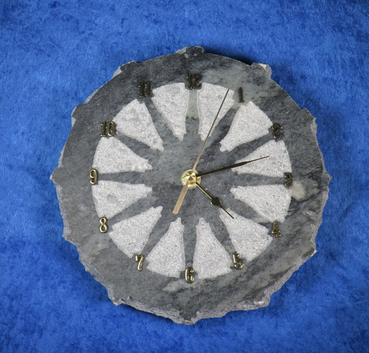 Seinäkello serpentiniitti 19cm