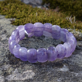 Rannekoru ametisti 14mm puolikuu. Valitse koko