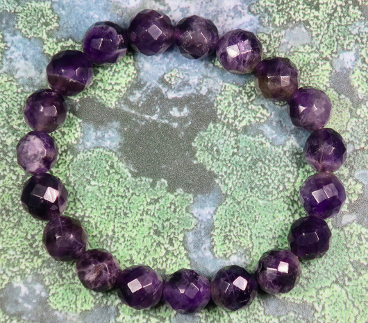 Rannekoru ametisti tumma viistehiottu 10mm 17cm VIVIAN10