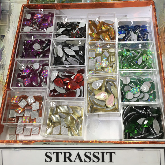 Strassit, epoksy, hot fix-liima takana. Valitse valikosta.